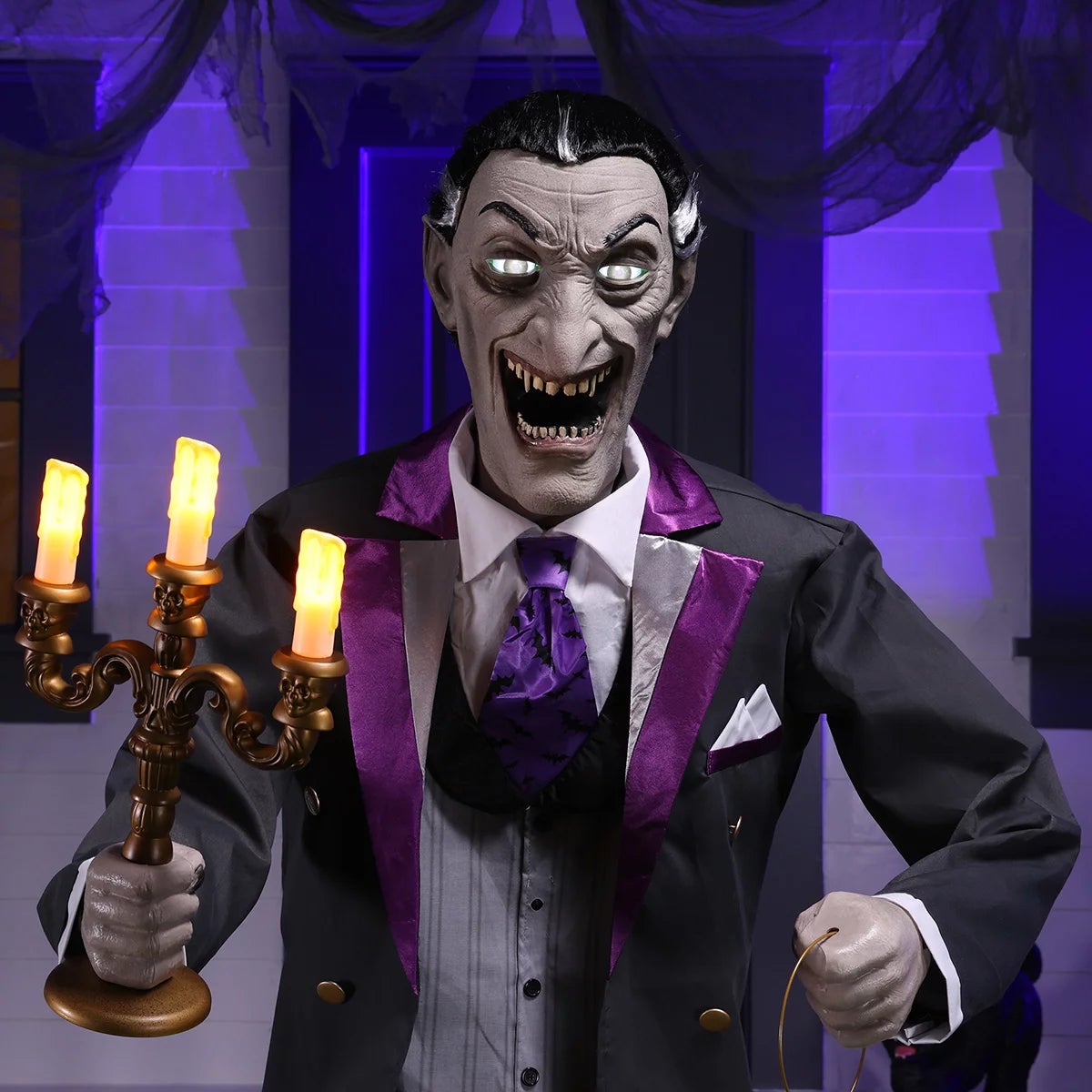 Halloween 6ft (1.82m) Animated Butler, view 2