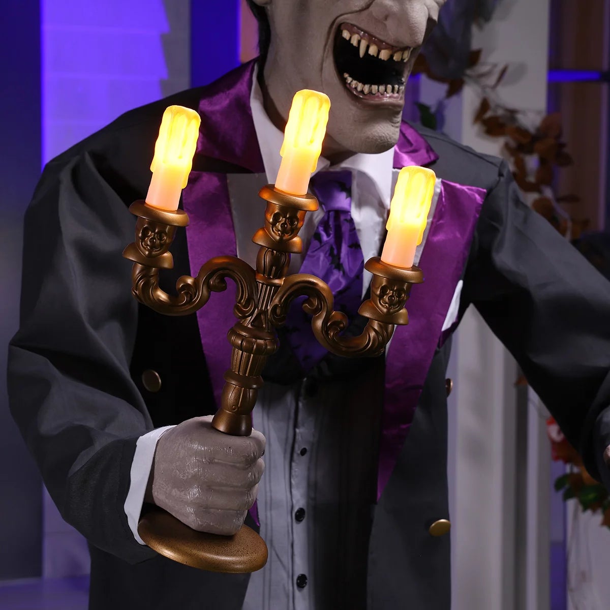 Halloween 6ft (1.82m) Animated Butler, view 3