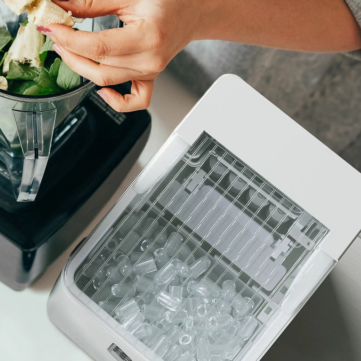 Pro Breeze 2L Countertop 15kg Ice Cube Maker in White