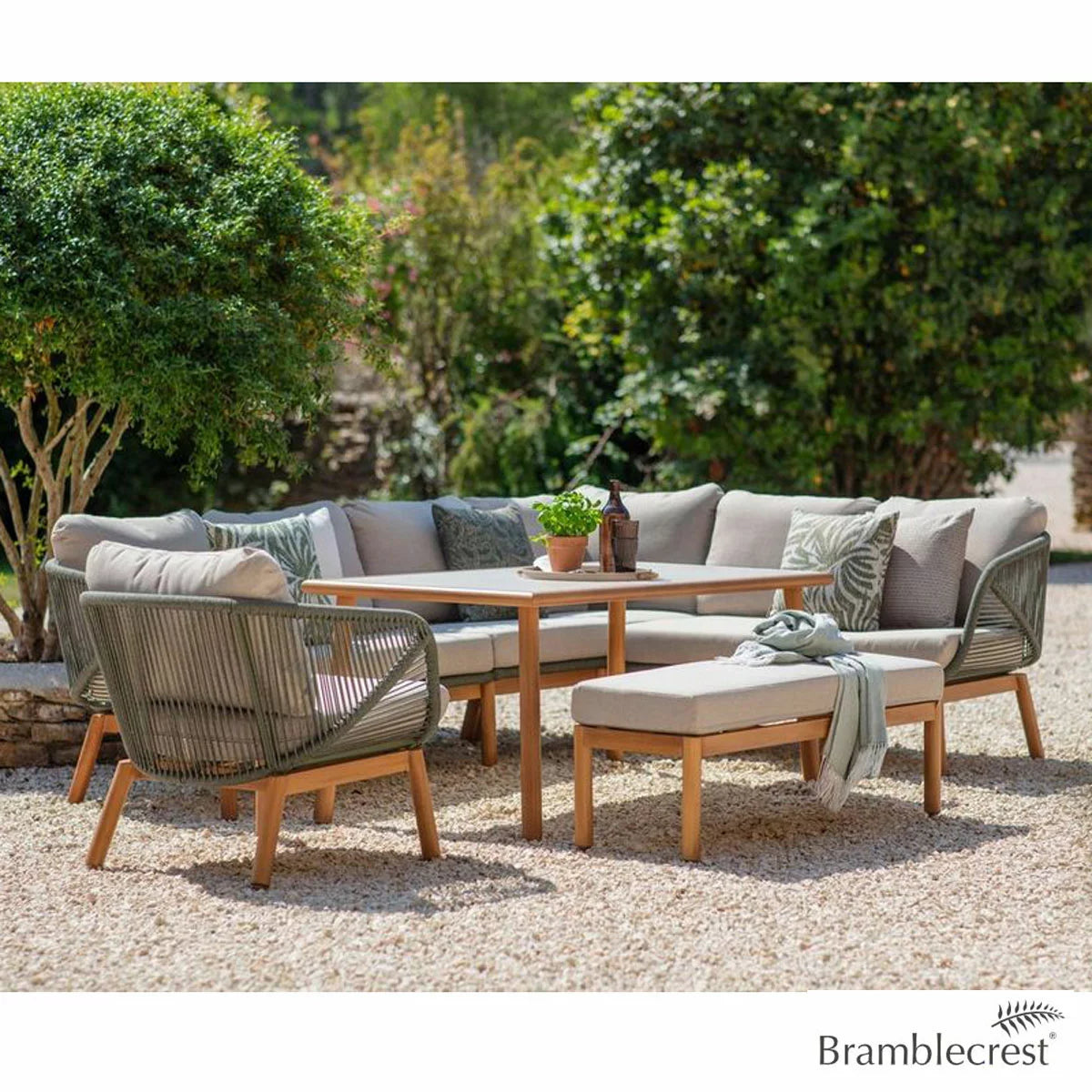 Bramblecrest Helsinki 4 Piece L-Shaped Patio Dining Set