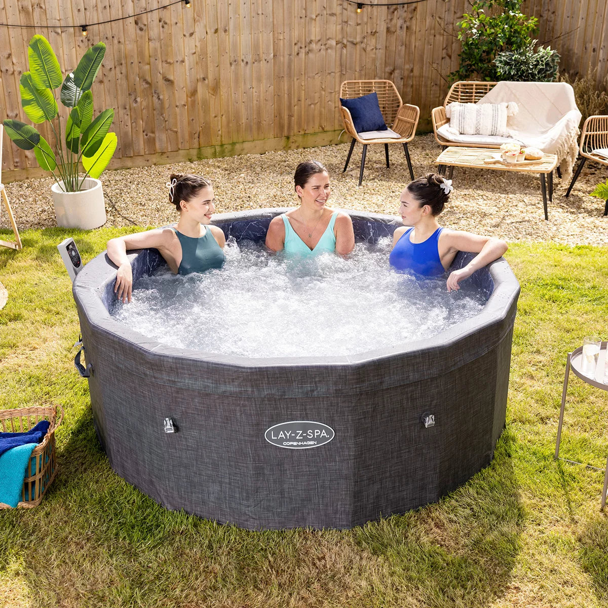 Lay-Z-Spa Copenhagen ThermaCore™ UltraFit™ Smart 140 AirJet, 6 Person Hot Tub, view 4