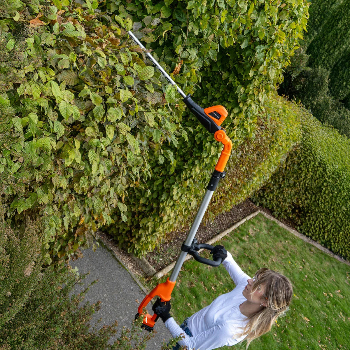 Yard Force 20V 2.0Ah Cordless Pole Hedge Trimmer 45cm, view 6