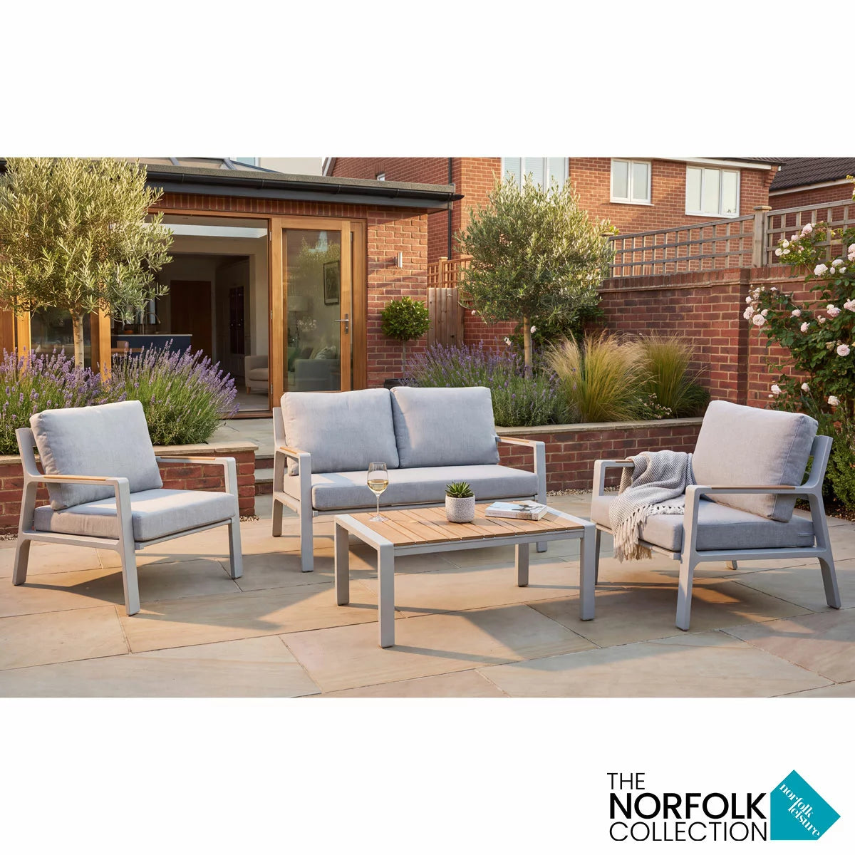 Norfolk Leisure Stratton 4 Piece Patio Set