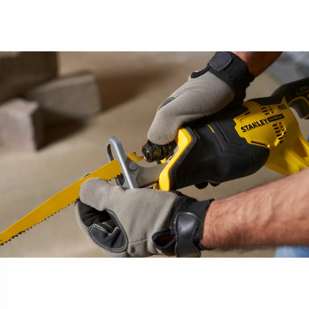 Stanley Fatmax 18V Cordless Reciprocating Saw With 4Ah Battery and Charger, view 2