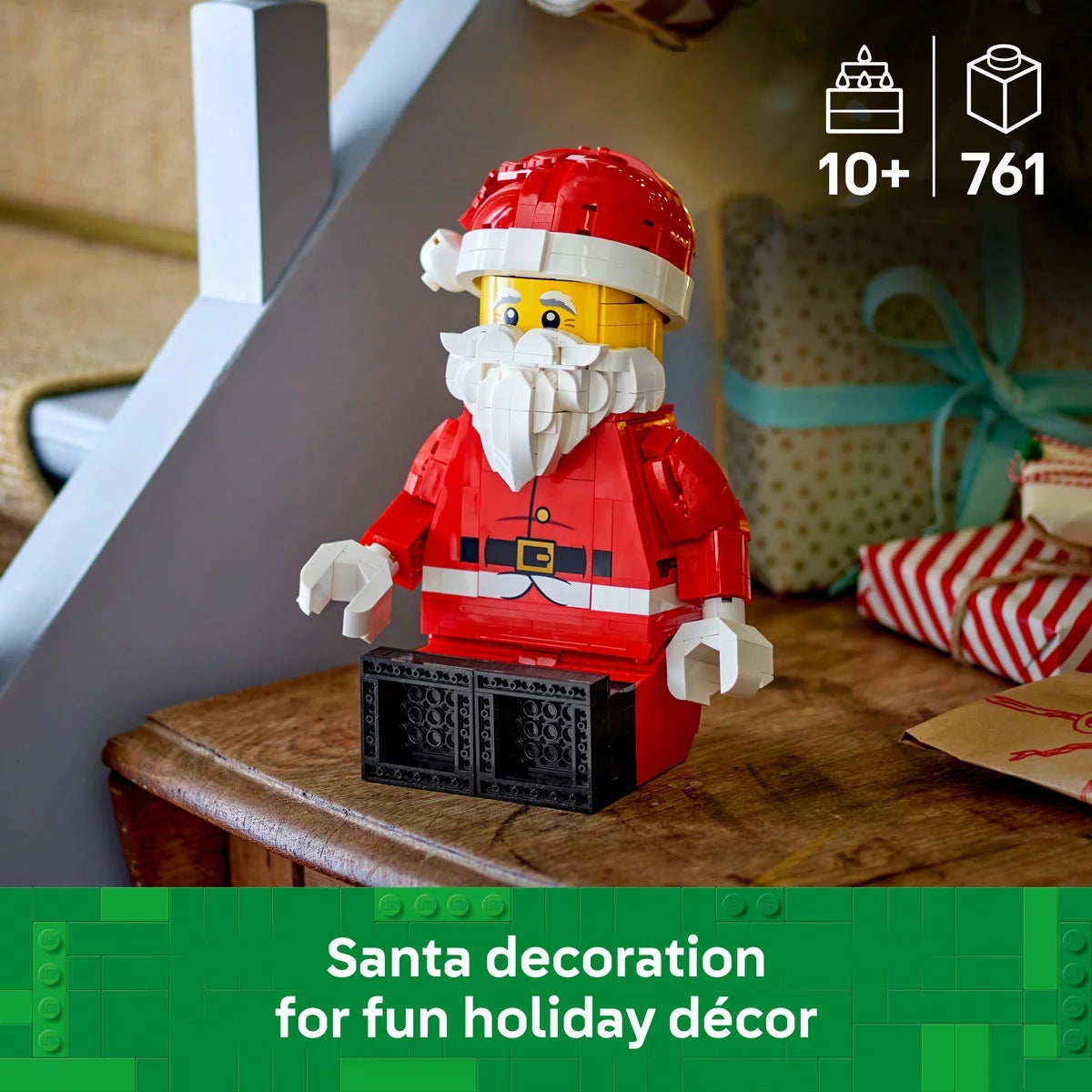 LEGO Iconic Up-Scaled Santa Minifigure - Model 40820 (10+ Years), view 3