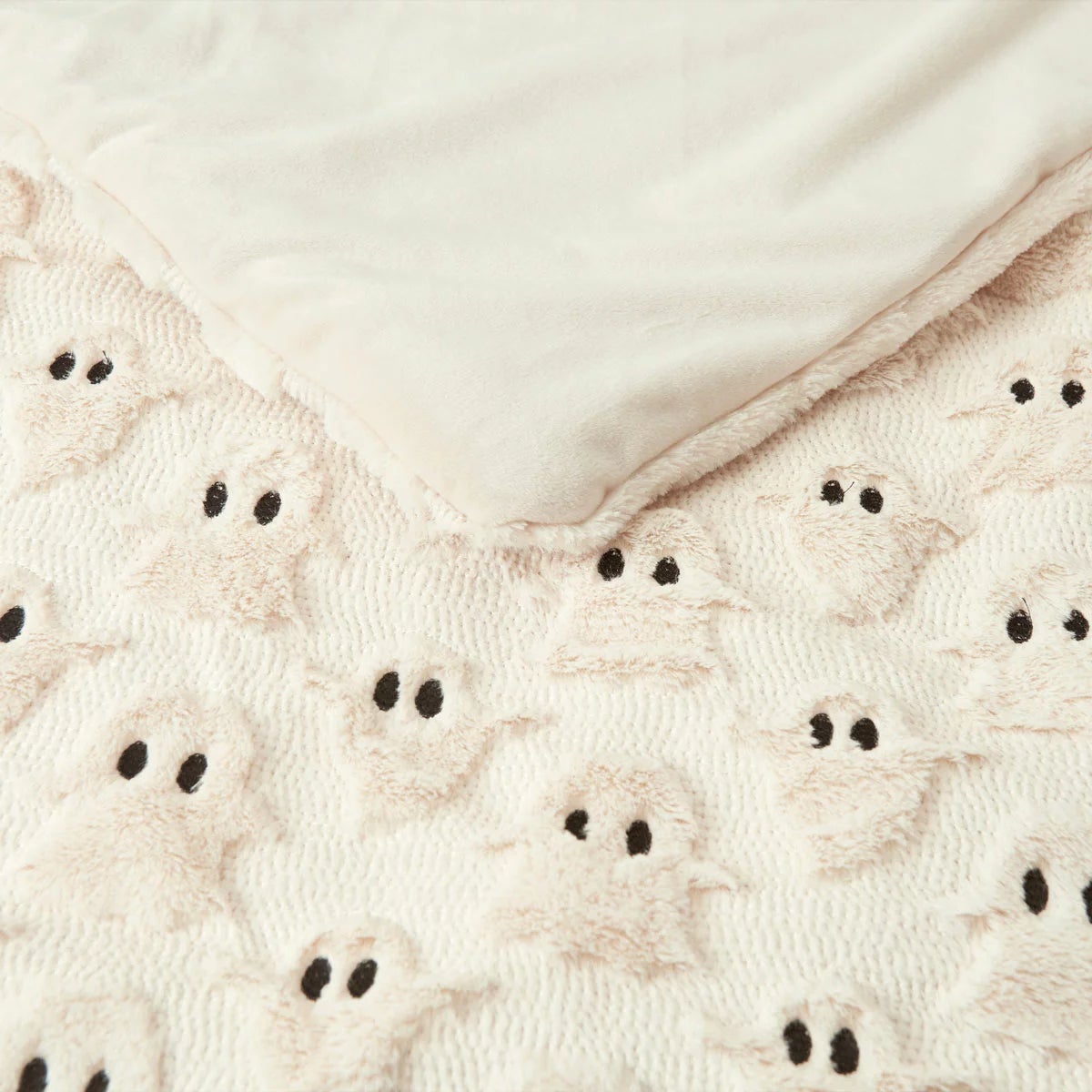 Ashford Home Embroidered Halloween Throw In 3 Designs, 152 x 178 cm, view 5