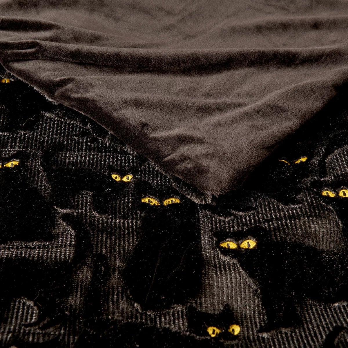 Ashford Home Embroidered Halloween Throw In 3 Designs, 152 x 178 cm, view 10
