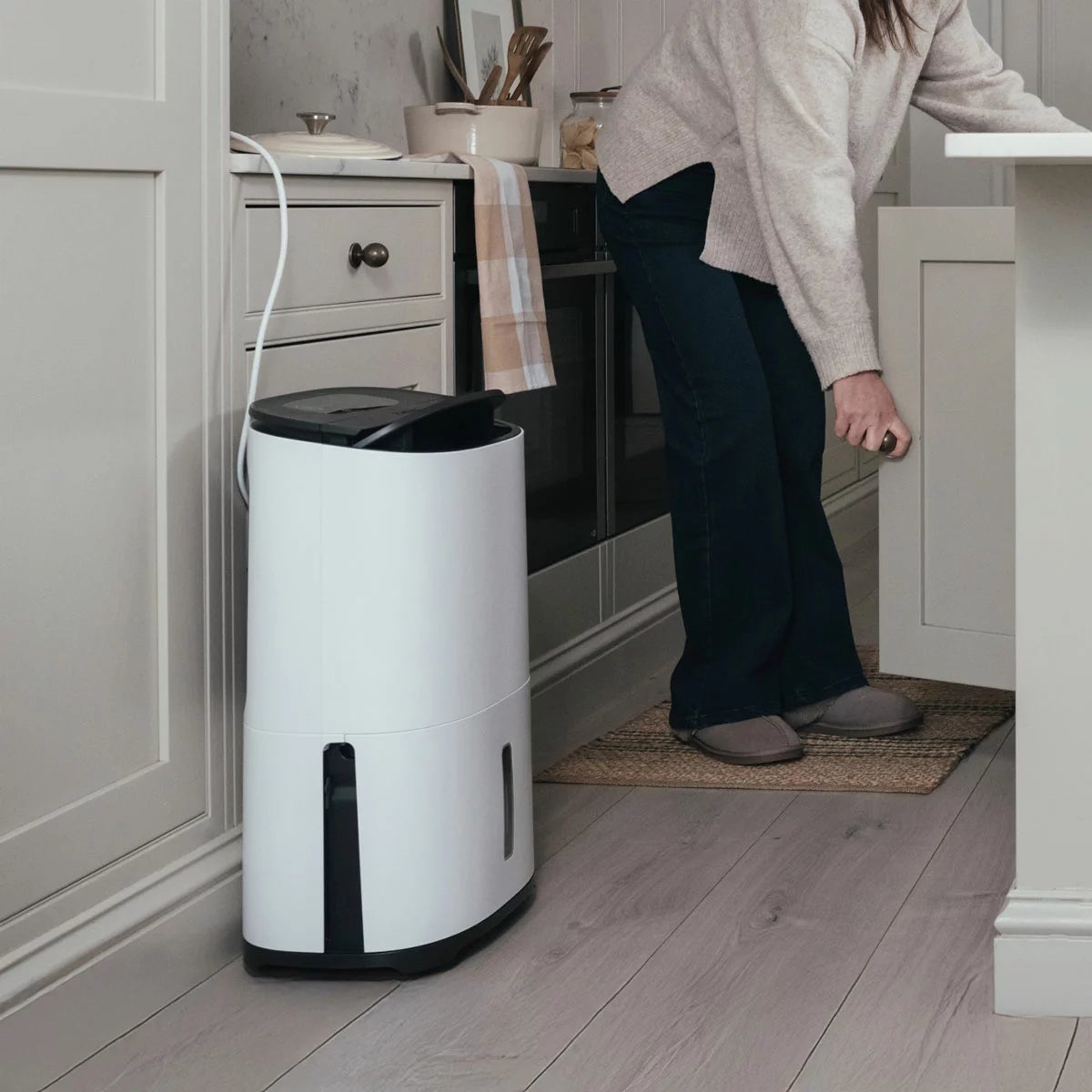 MeacoDry Arete® Two 20L Dehumidifier & Air Purifier, view 7