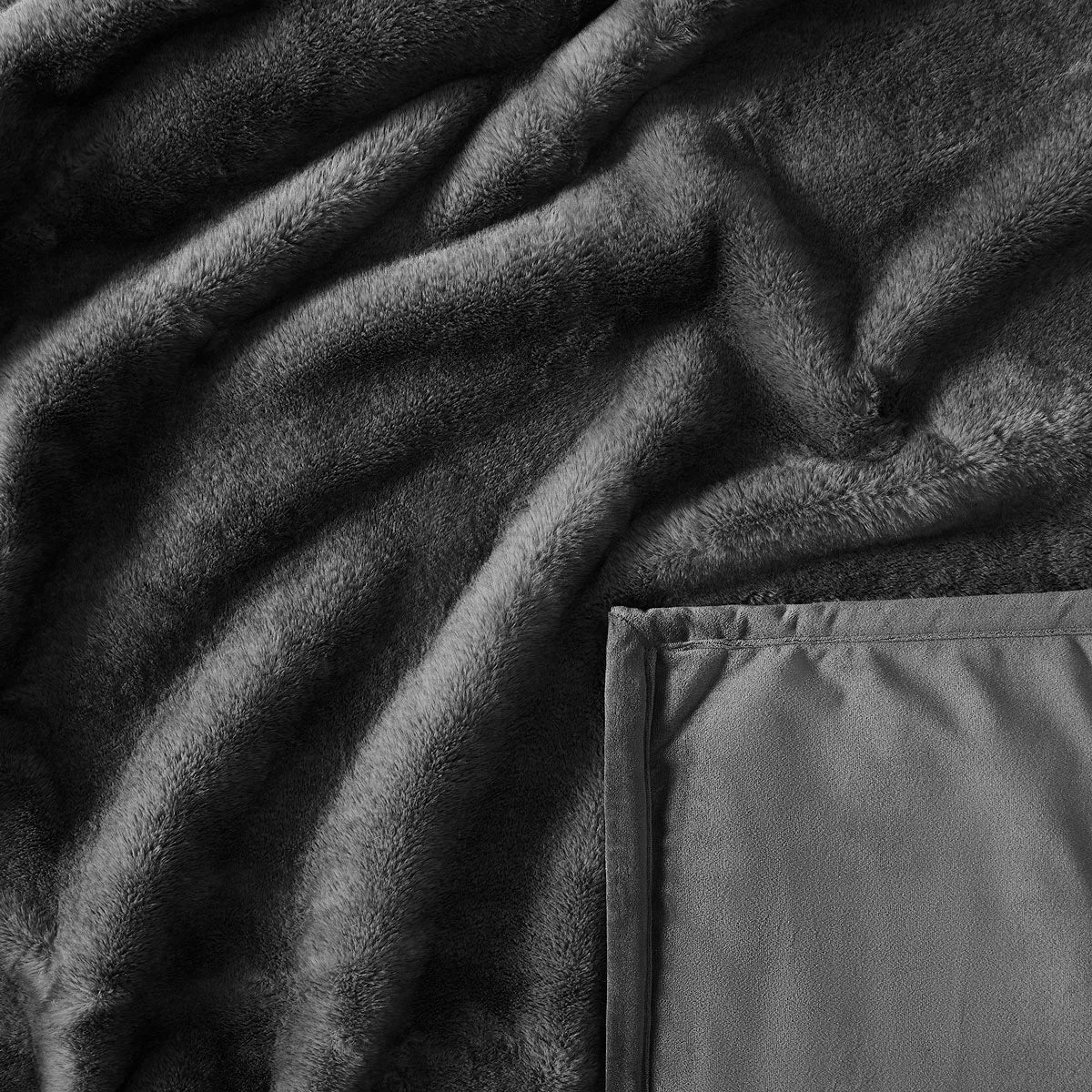 Mon Chateau Faux Fur Throw, 152 x 177 cm, view 8