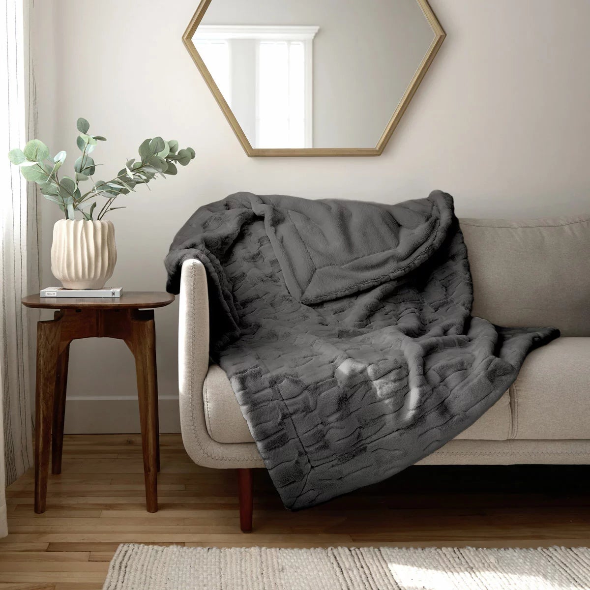 Safdie Luxury Faux Rabbit Fur Throw, 127 x 178 cm, view 24