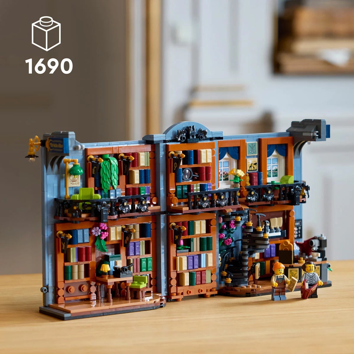 LEGO Icons Bookstore: Book Nook - Model 11379 (18+ Years), view 2