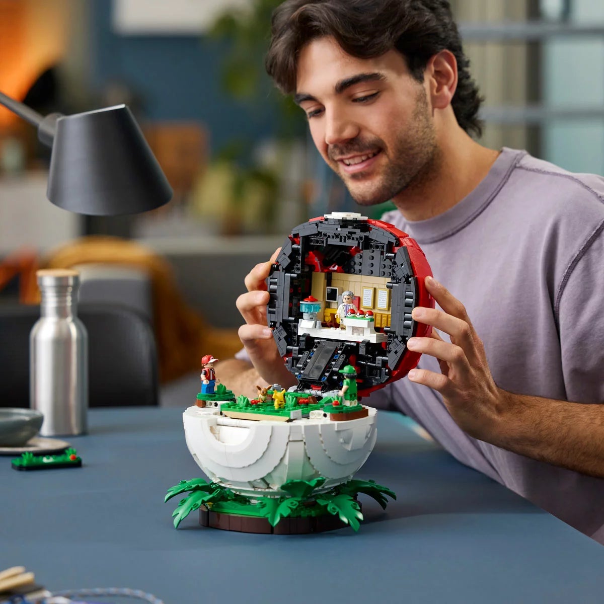 LEGO Pokémon Iconic Trainer Moments Poké Ball - Model 72154 (18+ Years), view 5