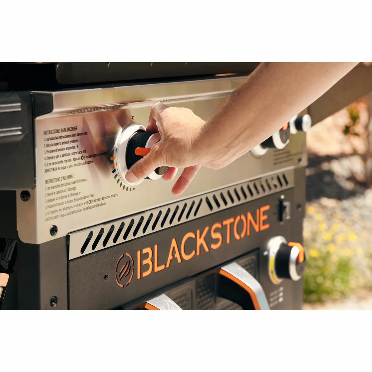 Blackstone 28" Griddle Gas Barbecue with Airfyer, view 4