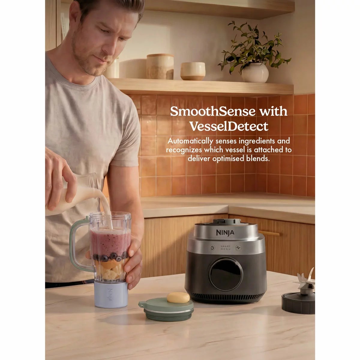 Ninja LB301UKBK CrushBOSS 2-in-1 Blender Duo with BlendBOSS Tumbler in Onyx, view 4