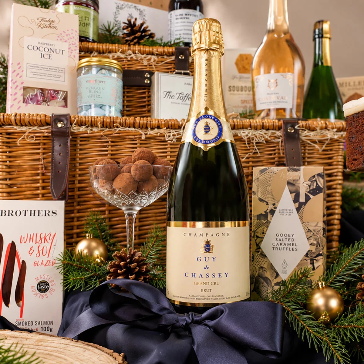 The Knarsdale Grand Christmas Hamper, view 3