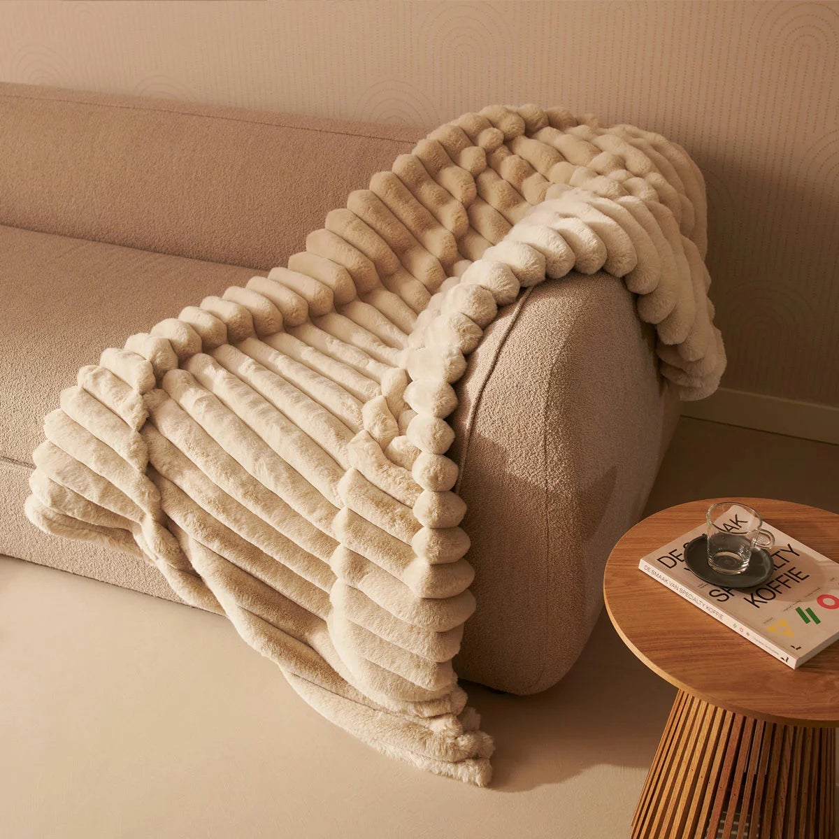 Duux Yentl Heated Faux Fur Overblanket, 200 x 200 cm, view 7