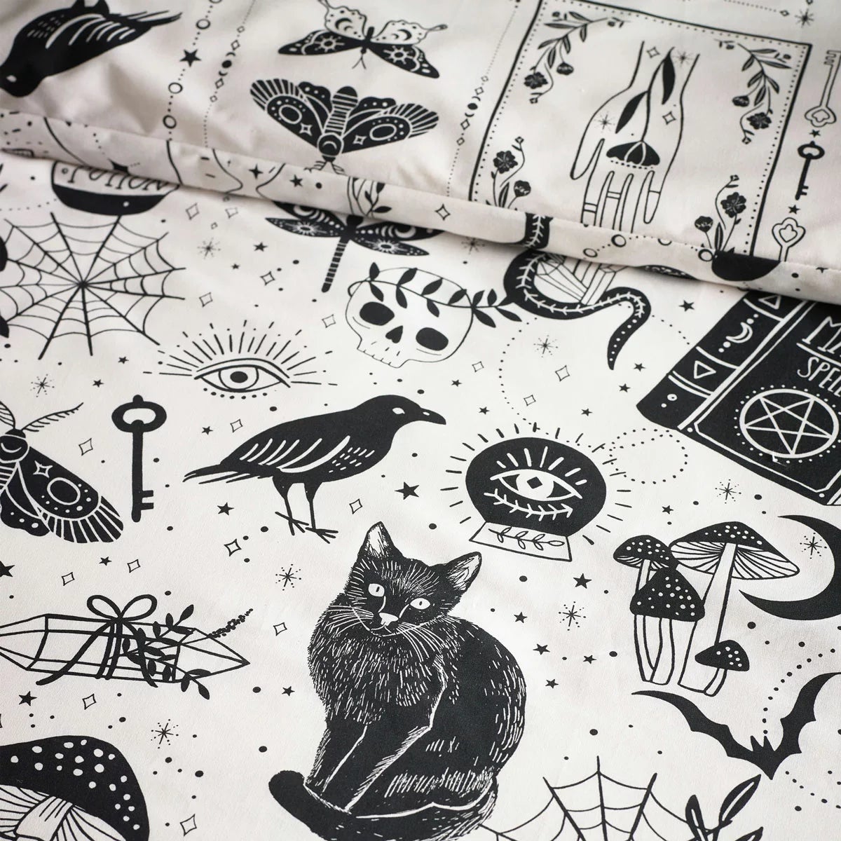Catherine Lansfield Black Enchanted Witchcraft Duvet Cover Set In 3 Sizes, view 4