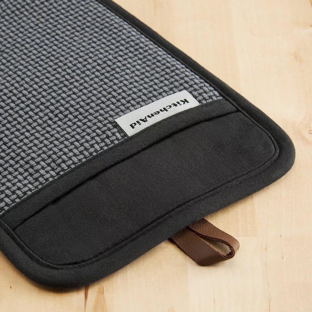 KitchenAid Pot Holder and Mini Mitt Set 4 Pack, view 20