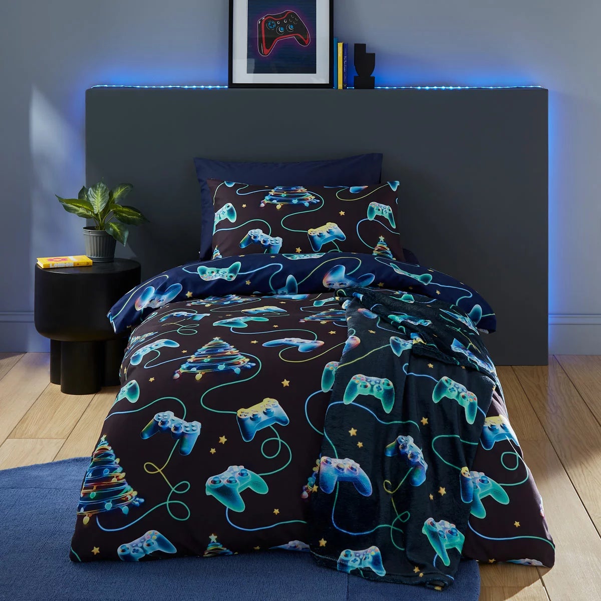 Catherine Lansfield Navy Christmas Gamer Duvet Cover Set In 2 Sizes