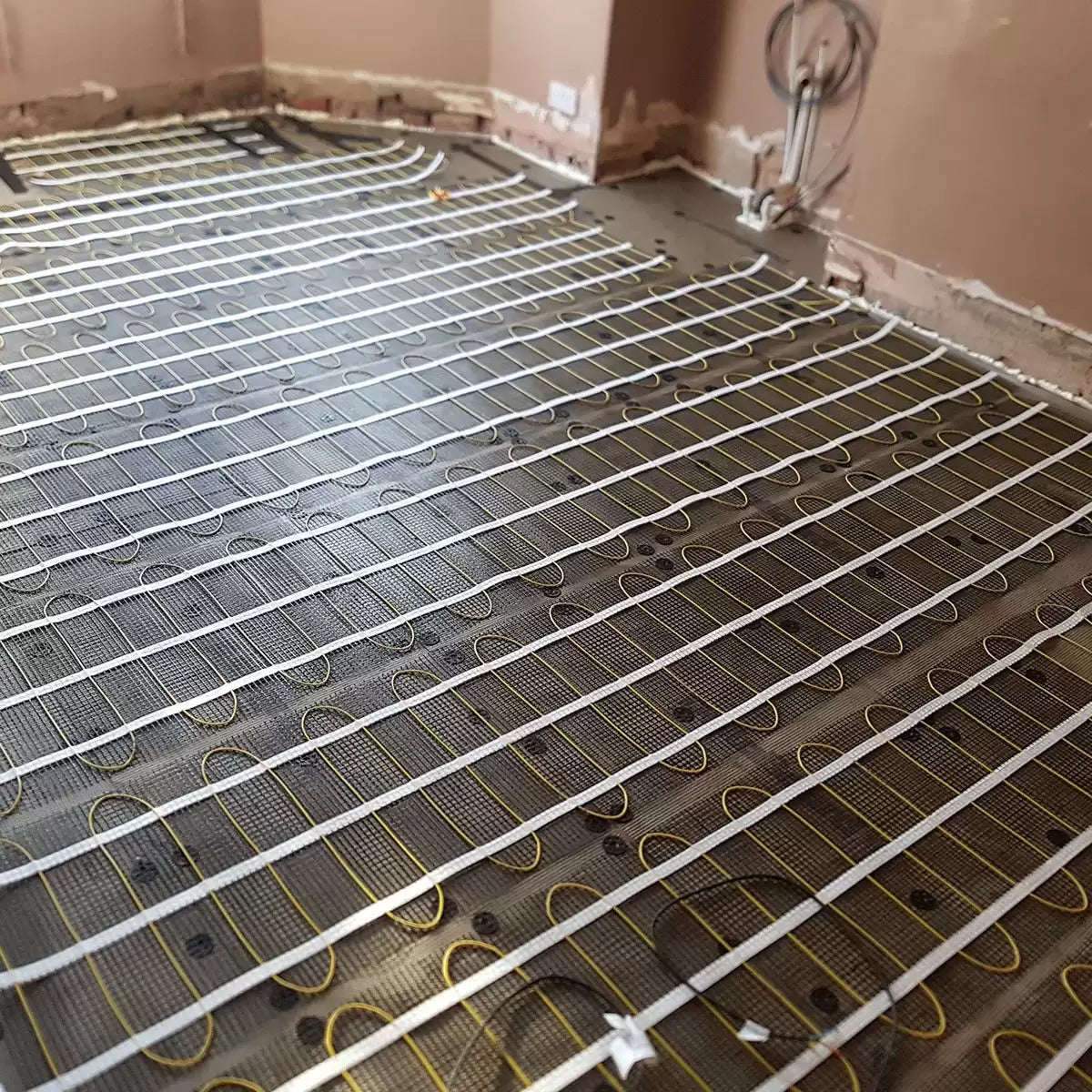 Varme 200W/m² Electric Underfloor Heating Cable Mat System in 10 Size Options