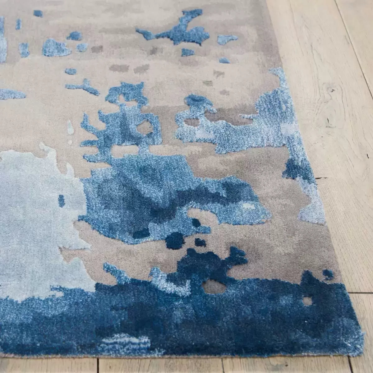 Prismatic Charisma Blue Rug in 4 Sizes