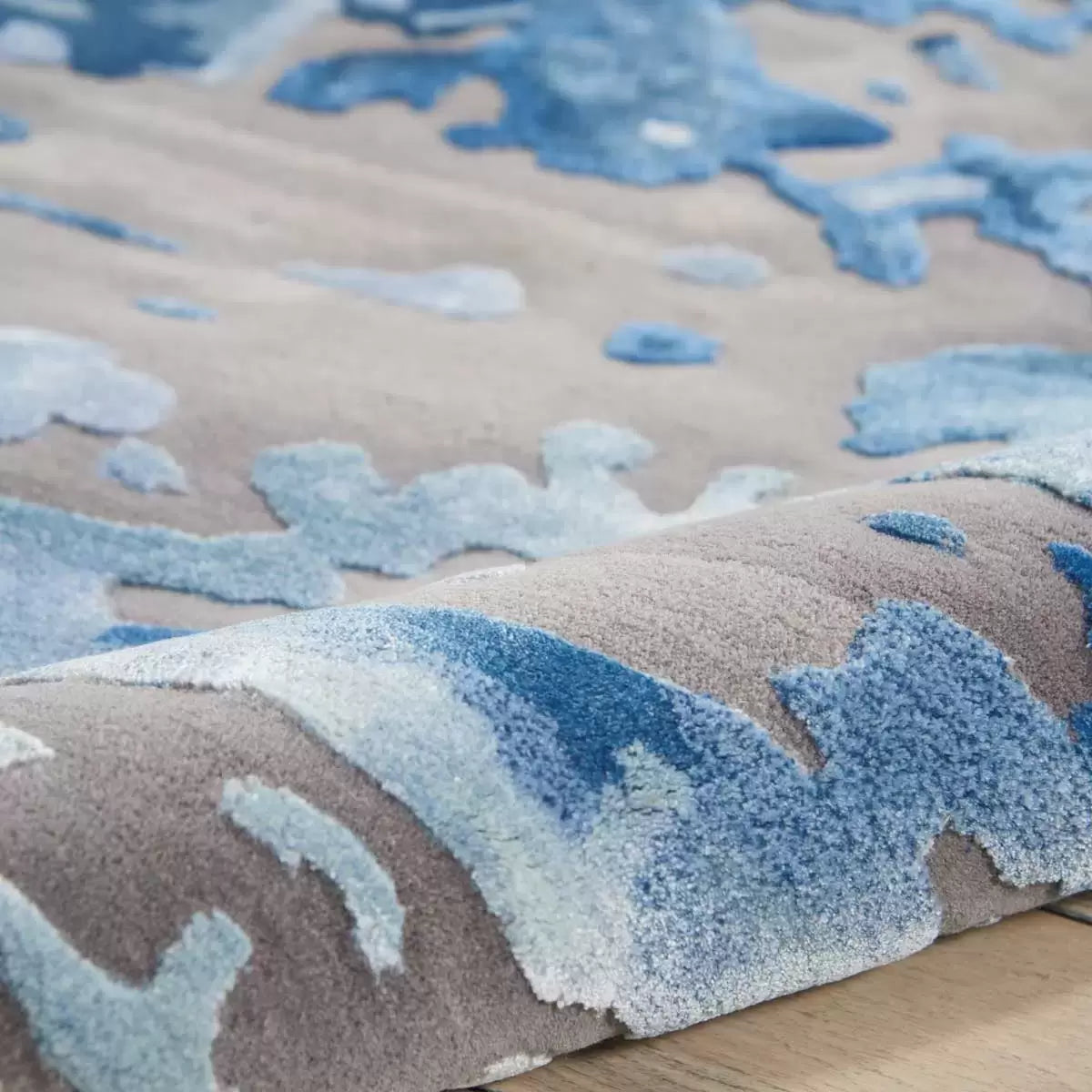 Prismatic Charisma Blue Rug in 4 Sizes