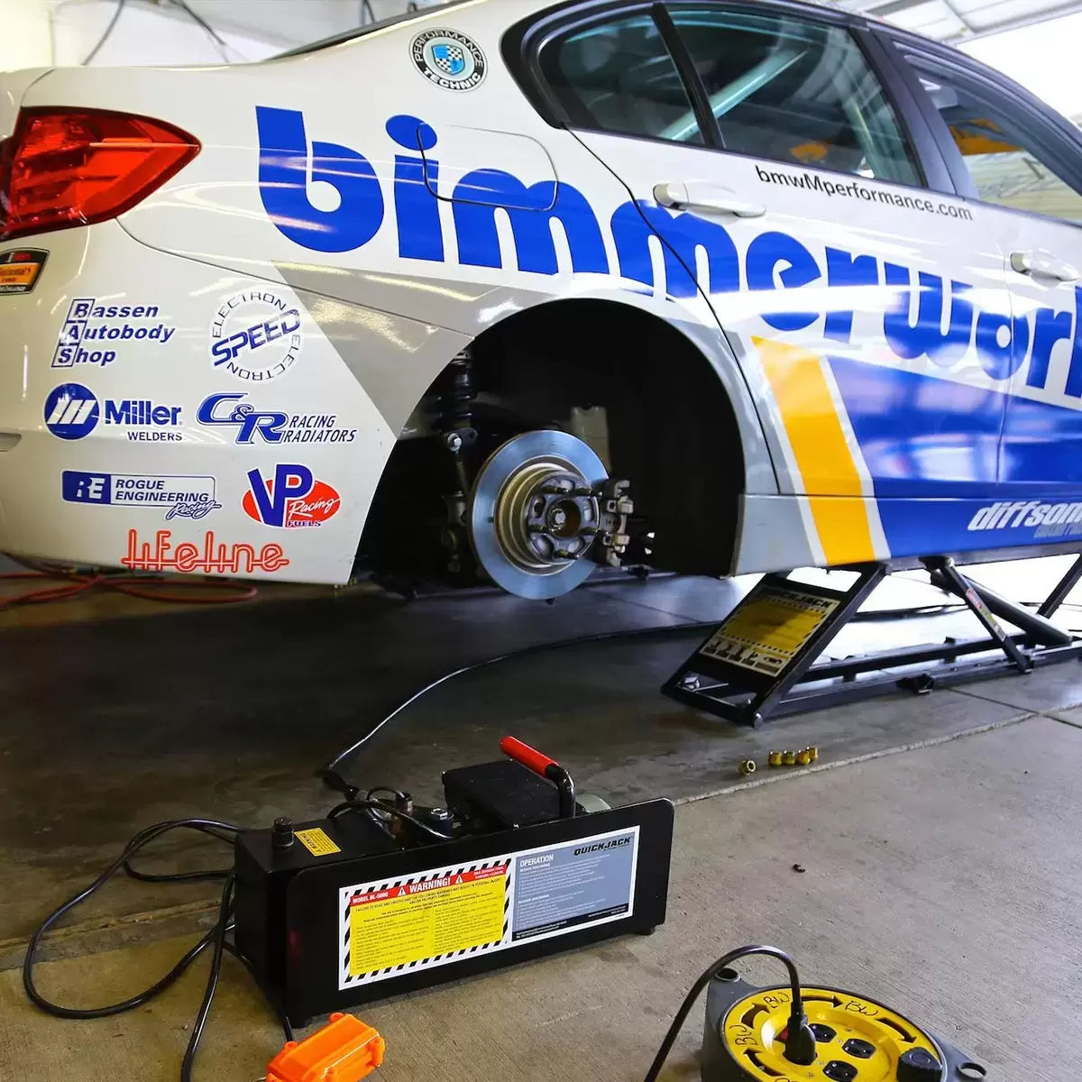 QuickJack Portable Automatic Car Lift System Jack (1, 587kg Capacity)
