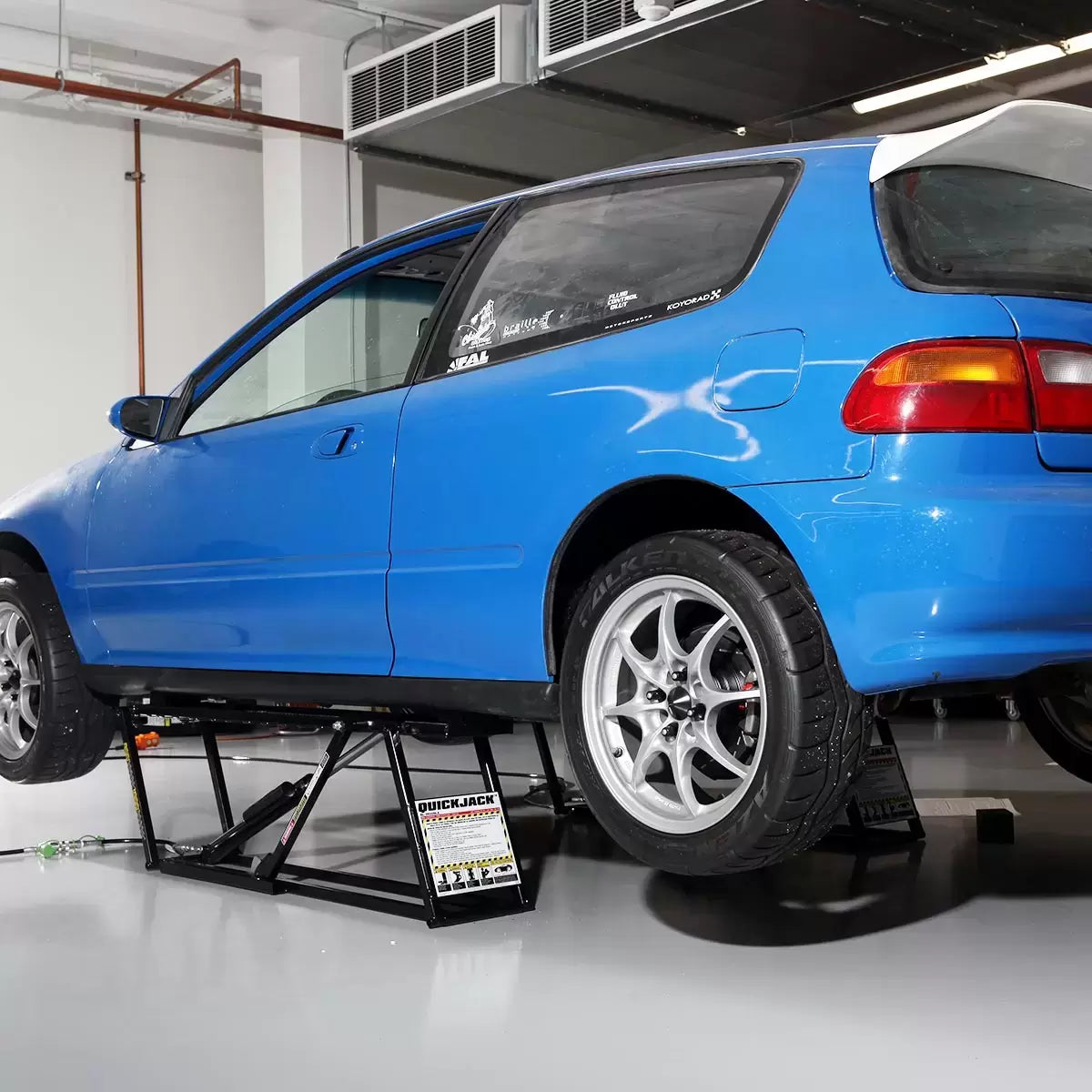 QuickJack Portable Automatic Car Lift System Jack (1, 587kg Capacity)