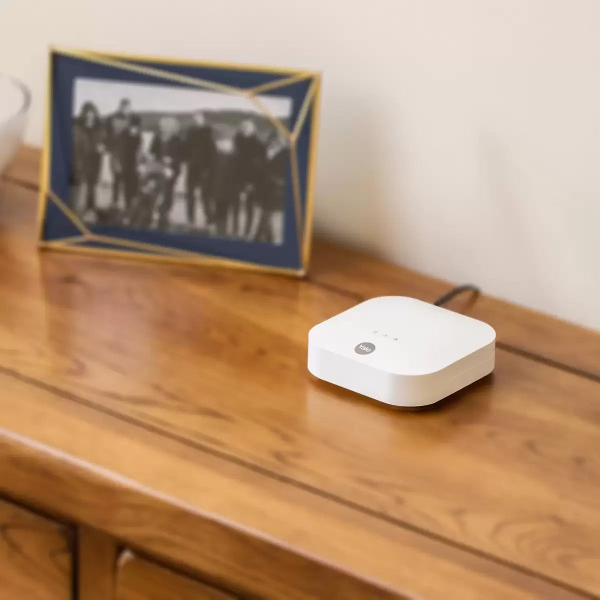 Yale IA-320 10pc Sync Smart Home Alarm with x4 Motion Sensors and x3 Window/Door