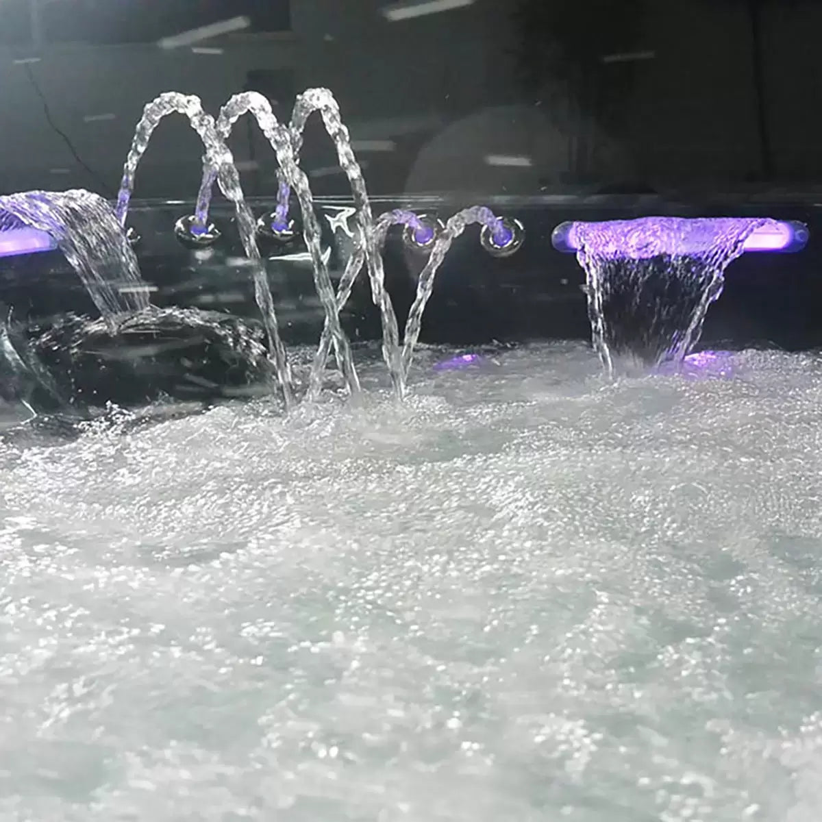 Blue Whale Spa Kingsbury 110-Jet 6 Person Hot Tub - Delivered and Installed
