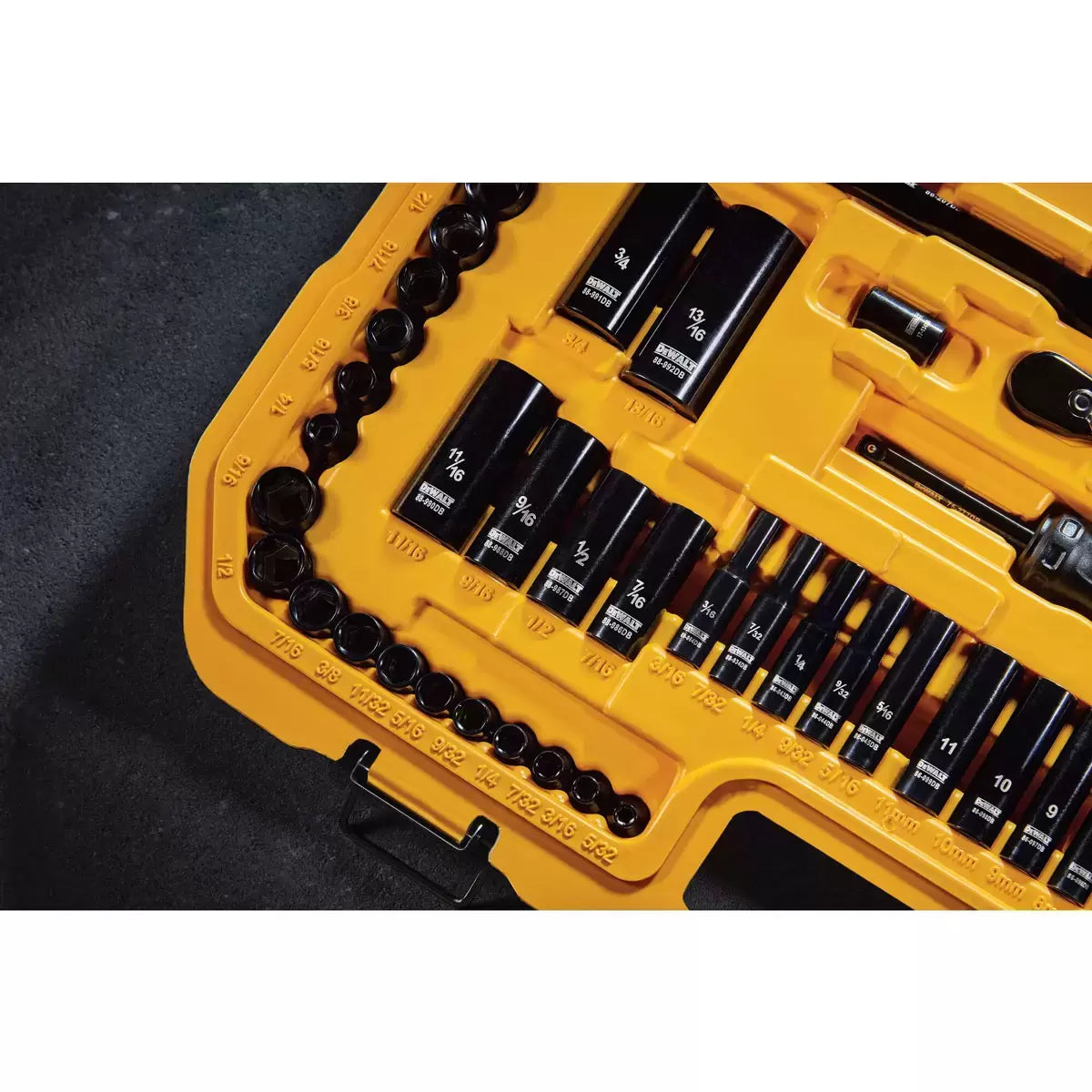 DEWALT® Mechanics Set 184pc DWMT45184-1