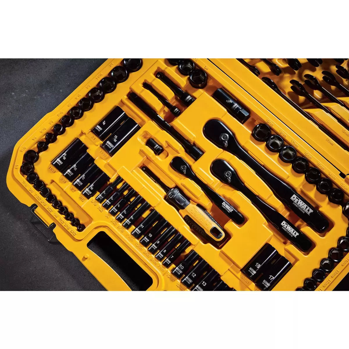 DEWALT® Mechanics Set 184pc DWMT45184-1