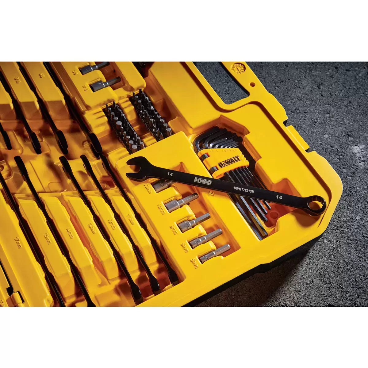 DEWALT® Mechanics Set 184pc DWMT45184-1