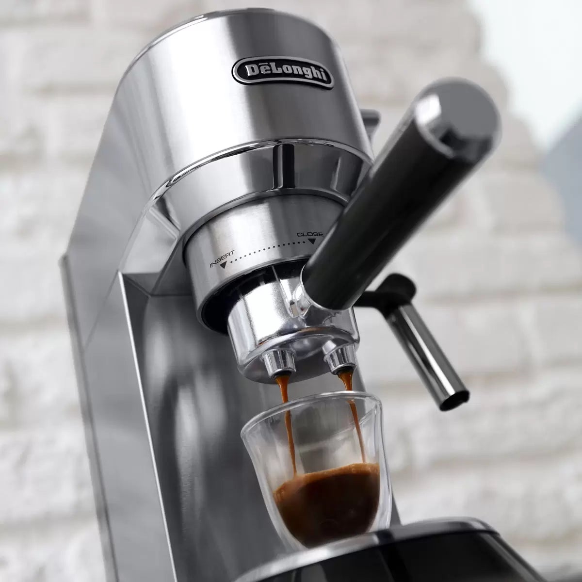 De'Longhi Dedica Barista Silver Pack Coffee Machine, view 4