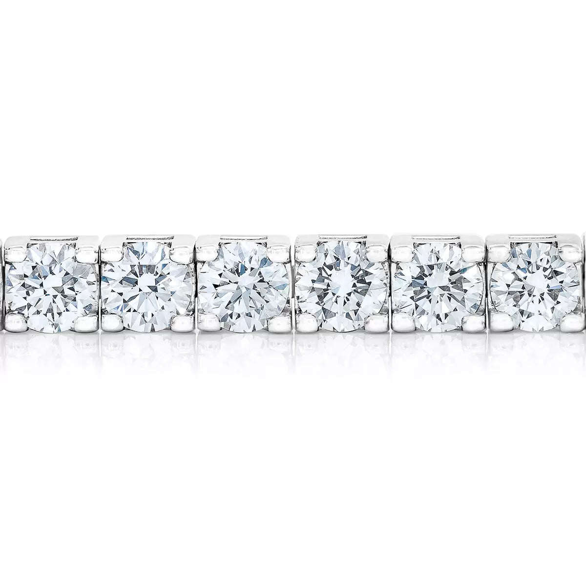 8.00ctw Round Brilliant Cut Diamond Tennis Bracelet, 18ct White Gold