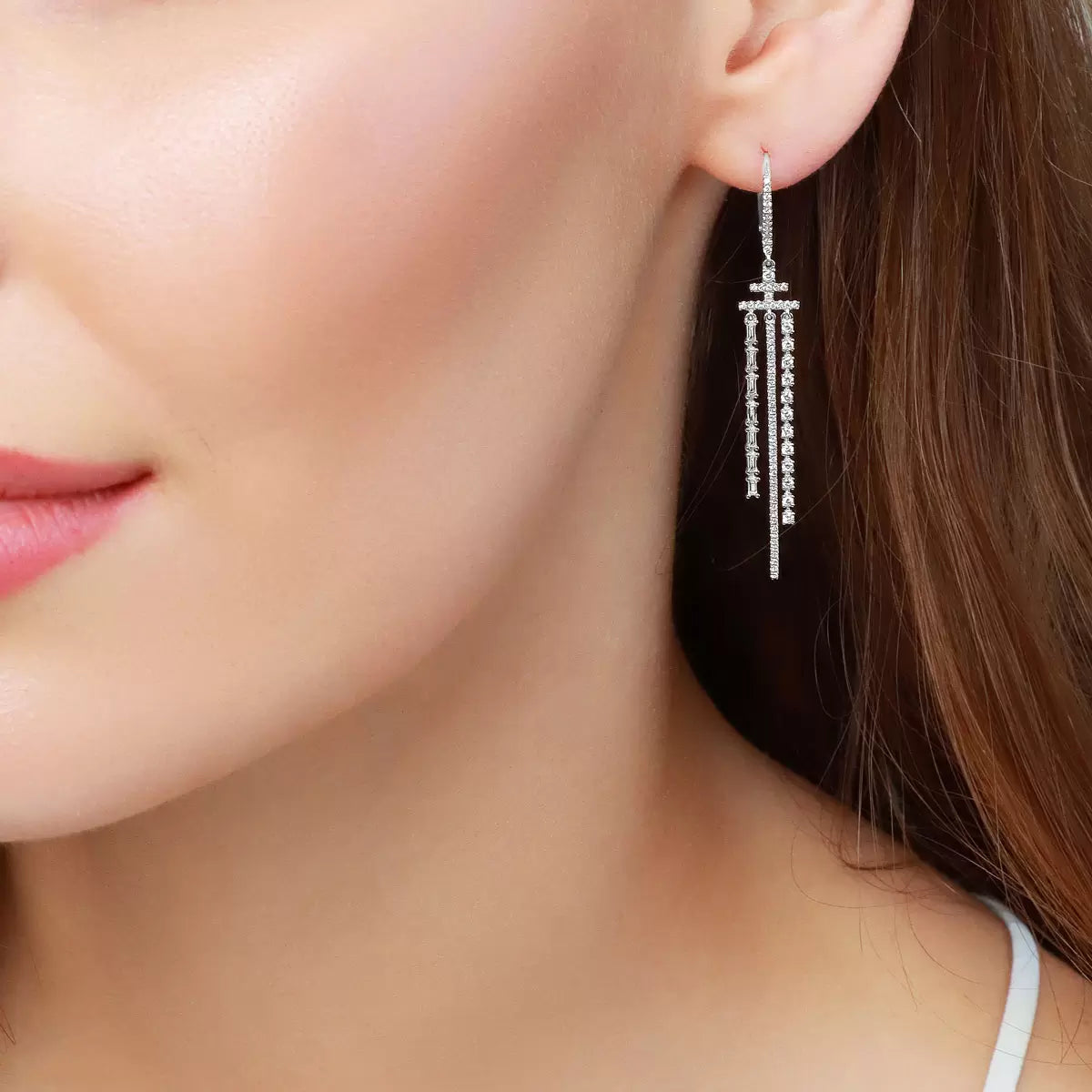 1.04ctw Round Brilliant Cut Diamond Dangle Earrings, 18ct White Gold